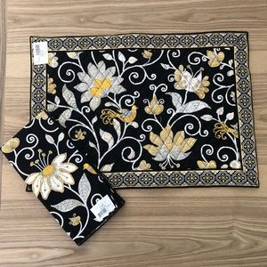 Vera Bradley Placemats with Napkins